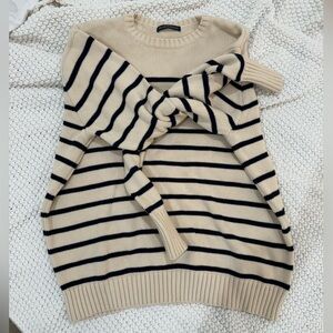 Brandy Melville Beige and Black Knit Sweater